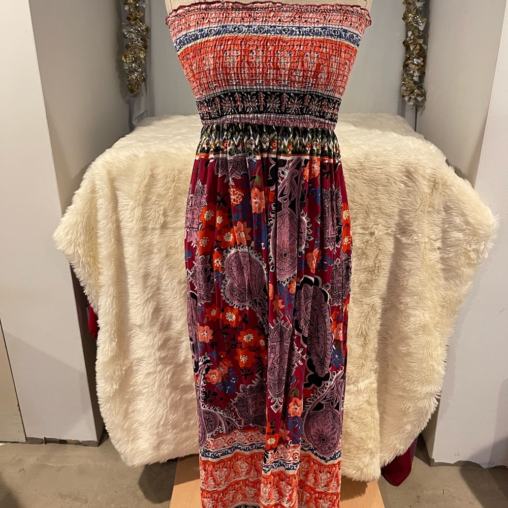 Angie. Multi-Color Halter Top Dress. Size S.